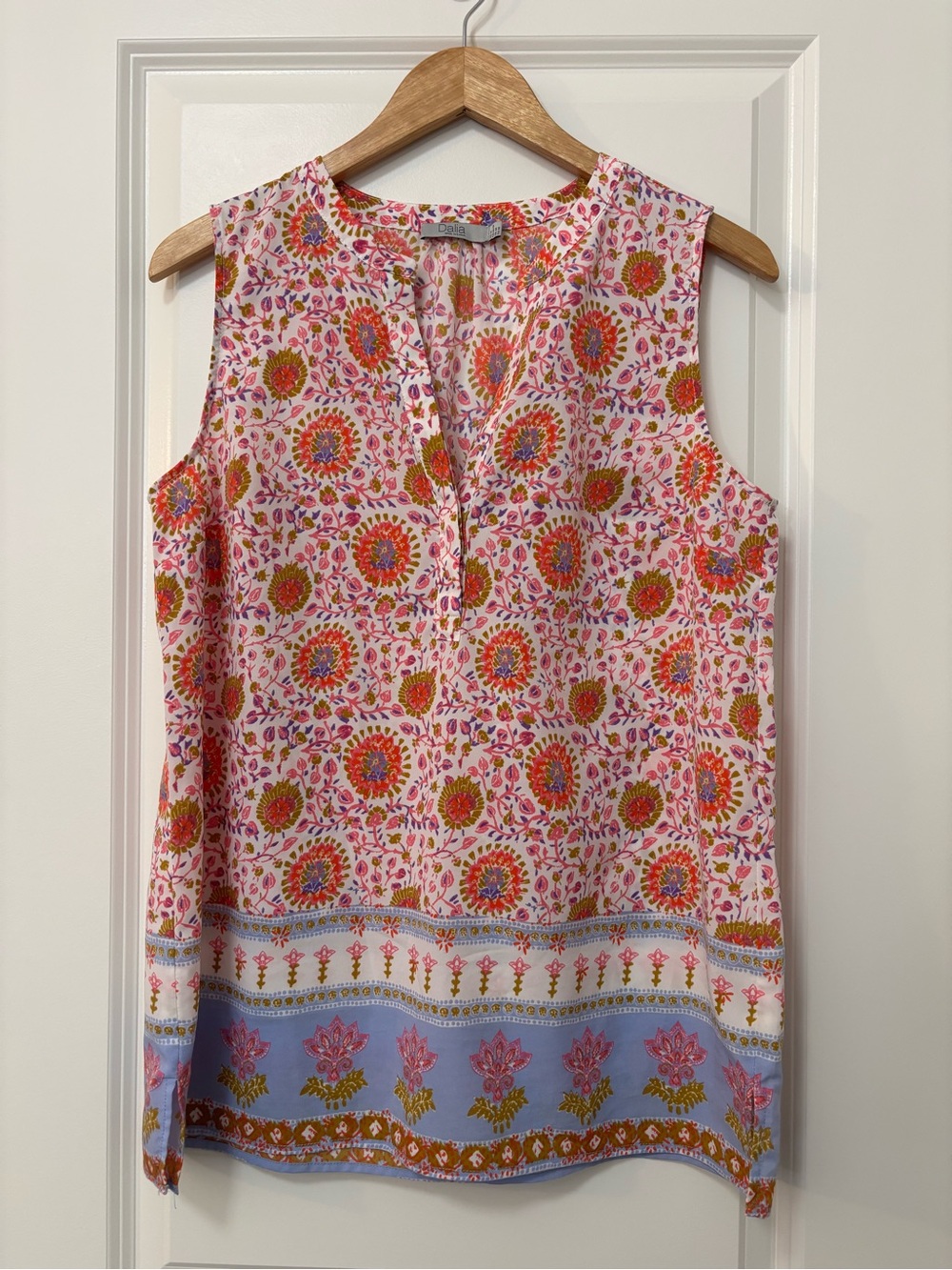 Dalia Multicolor Floral Print Sleeveless Top, Size M